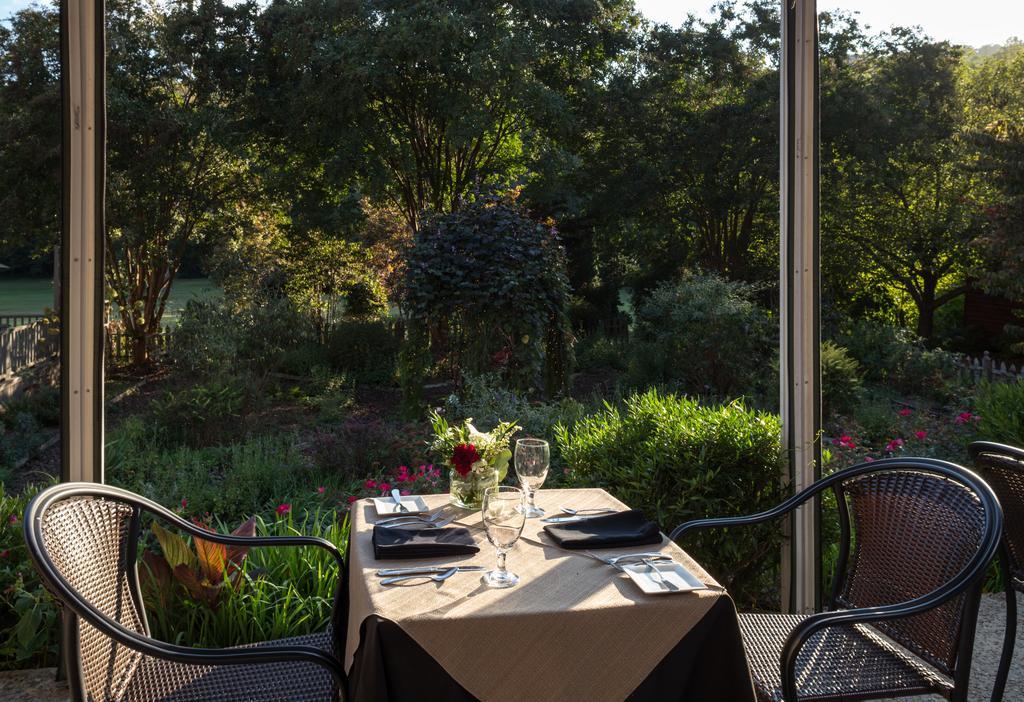 Inn Glen-Ella Springs Hotel & Restaurant Clarkesville