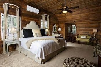 Inn Glen-Ella Springs Hotel & Restaurant 3*